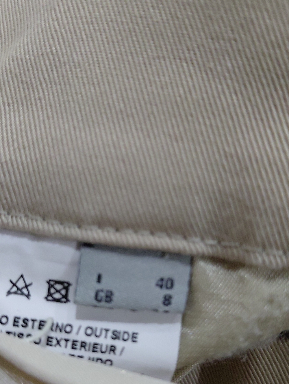 Pinko Beige Trousers with Subtle Neutral Tone - Picture 7 of 10